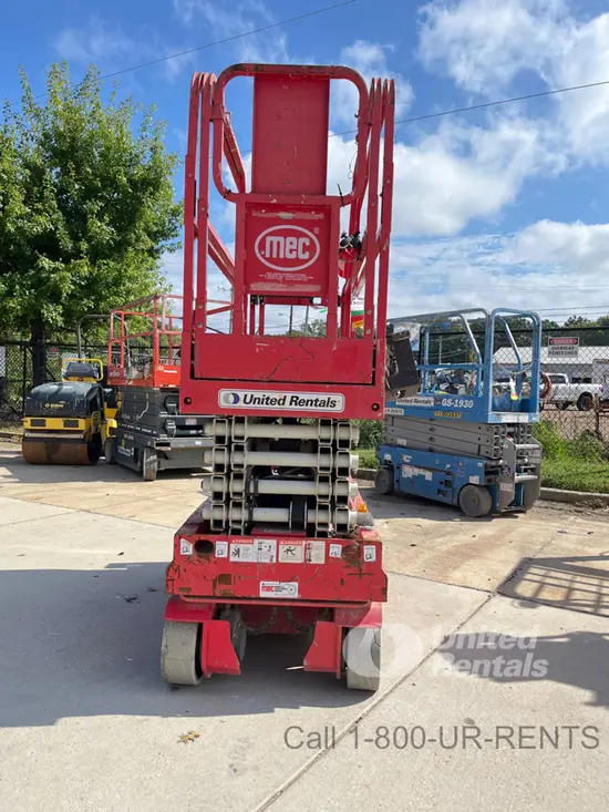 2020 MEC MICRO 26 Scissor Lift