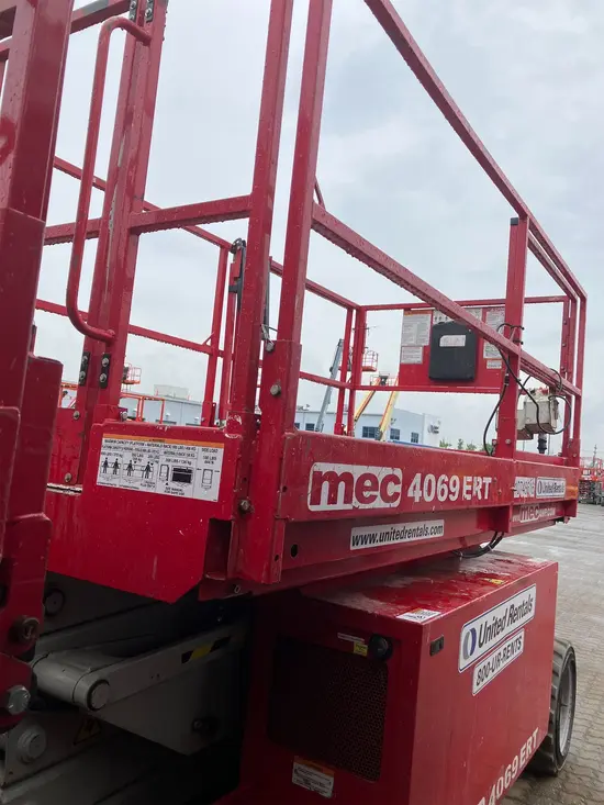 2018 MEC 4069ERT Scissor Lift