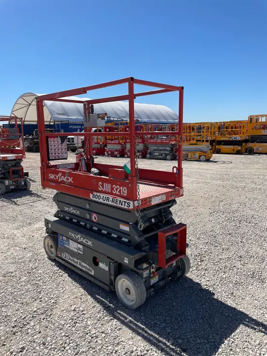 2018 Skyjack SJIII3219 Scissor Lift