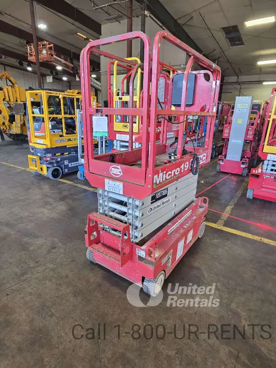2019 MEC MICRO 19 Scissor Lift