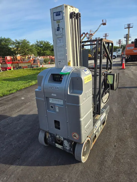 2018 JLG 20MVL Self-Propelled One-Person Lift