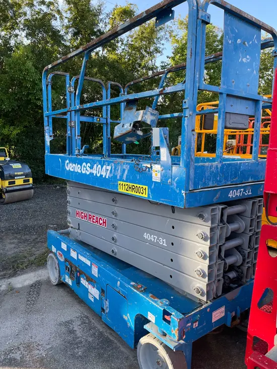 2017 Genie GS-4047 Scissor Lift