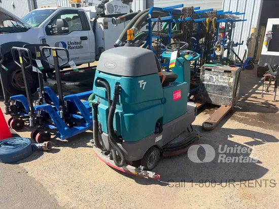 2021 Tennant M-T7 Scrubber