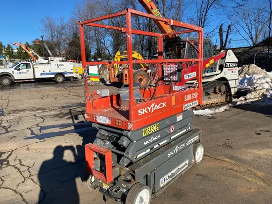 2018 Skyjack SJIII3219 Scissor Lift