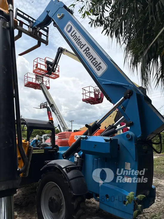 2017 Genie GTH-1056 Forklift