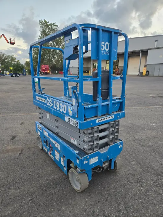 2016 Genie GS-1930 Scissor Lift