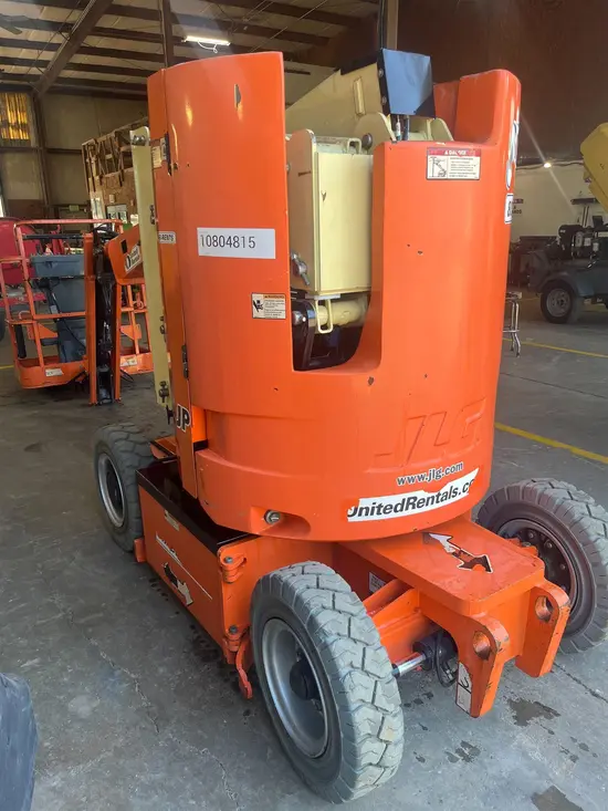 2018 JLG E300AJP Articulating Boom Lift