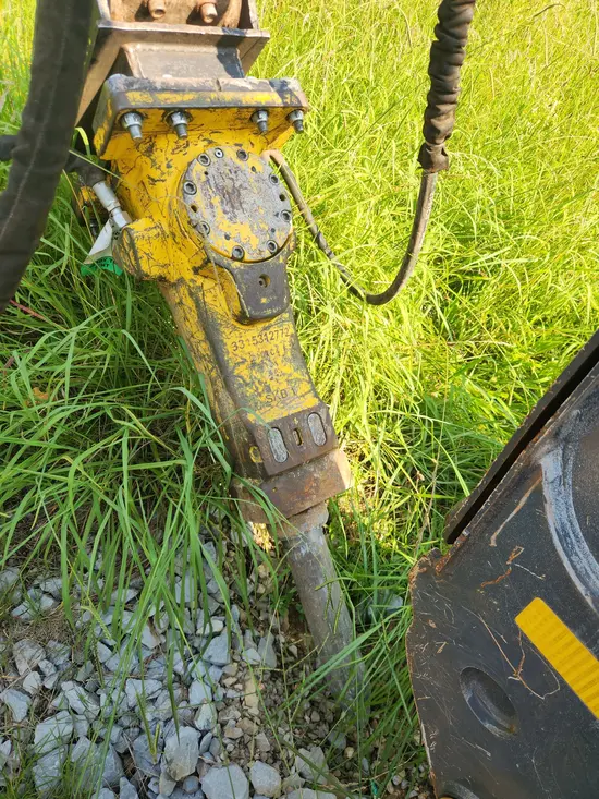 2021 Epiroc SB 452 Attachment