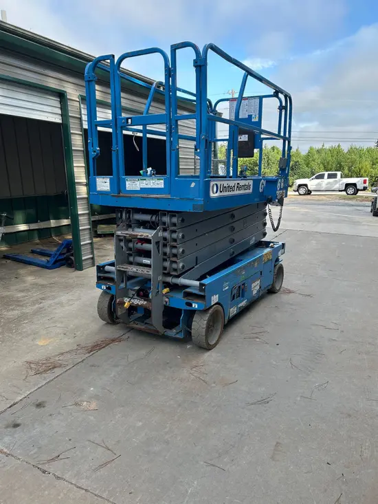 2018 Genie GS-3246 Scissor Lift