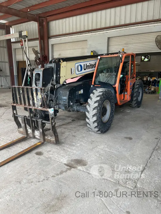 2016 JLG 642 Forklift