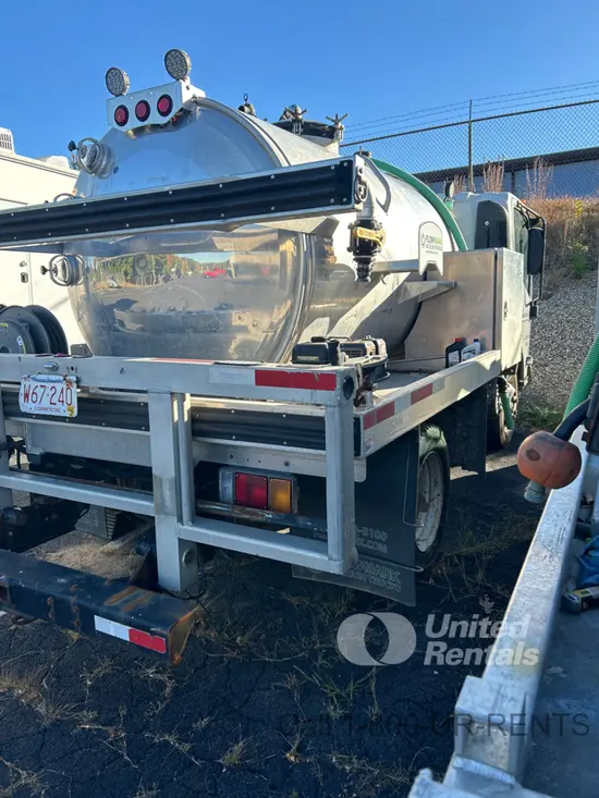 2020 ISUZU NPRHDREGG4X2
