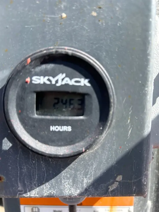 2018 Skyjack SJ12 Self-Propelled One-Person Lift