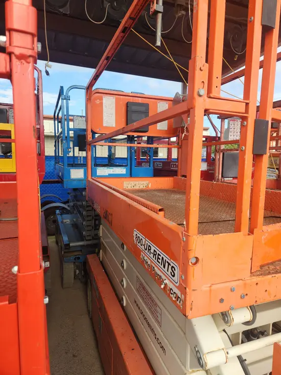 2018 Snorkel S4732E Scissor Lift