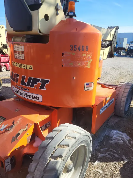 2016 JLG E450AJ Articulating Boom Lift