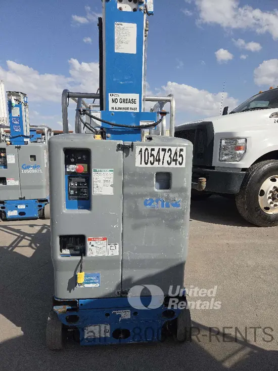 2016 Genie GR-20 Self-Propelled One-Person Lift