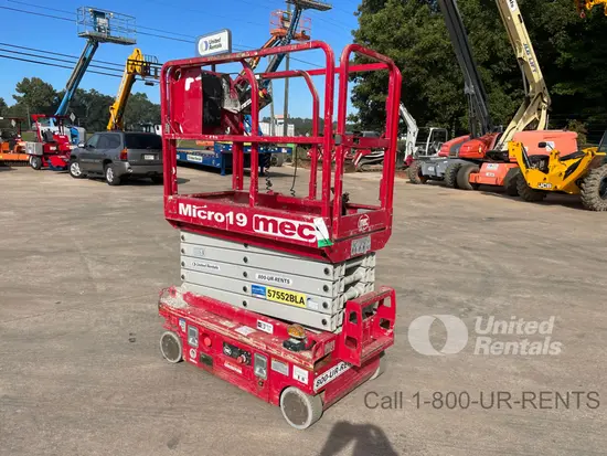 2018 MEC MICRO 19 Scissor Lift