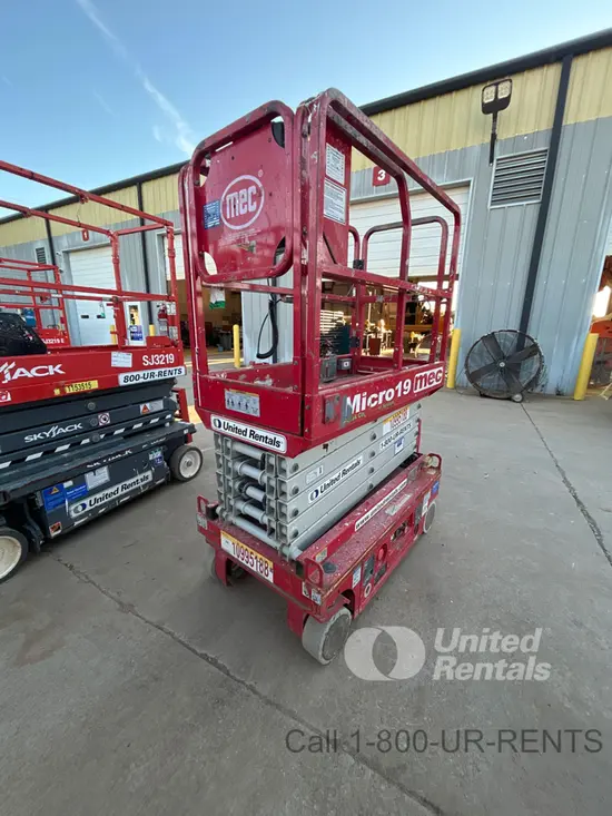 2019 MEC MICRO 19 Scissor Lift