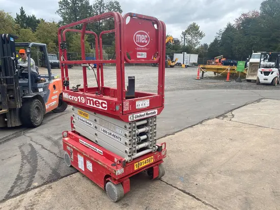 2019 MEC MICRO 19 Scissor Lift