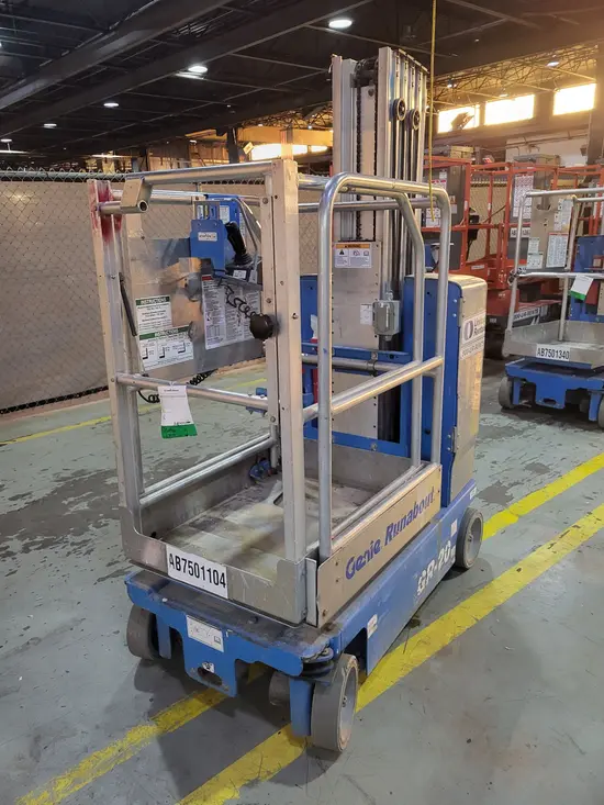 2017 Genie GR-20 Self-Propelled One-Person Lift