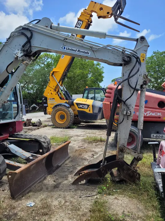 2017 Takeuchi TB280FR Excavator