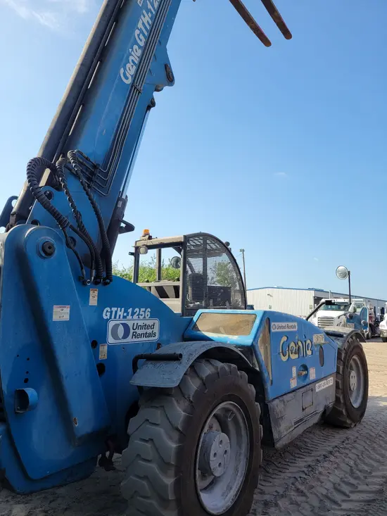 2016 Genie GTH-1256 Forklift