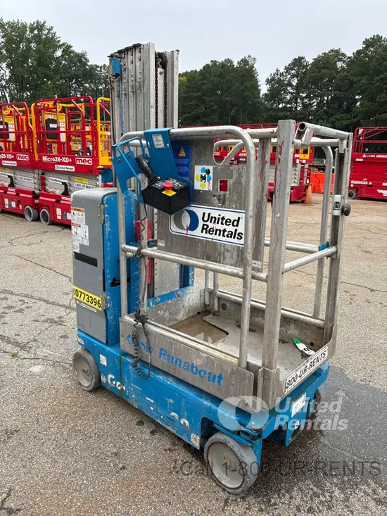 2018 Genie GR-20 Self-Propelled One-Person Lift