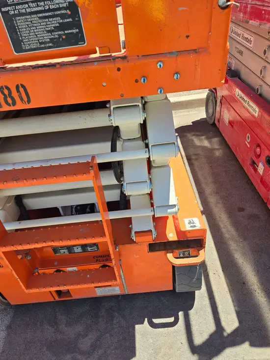 2018 Snorkel S4732E Scissor Lift