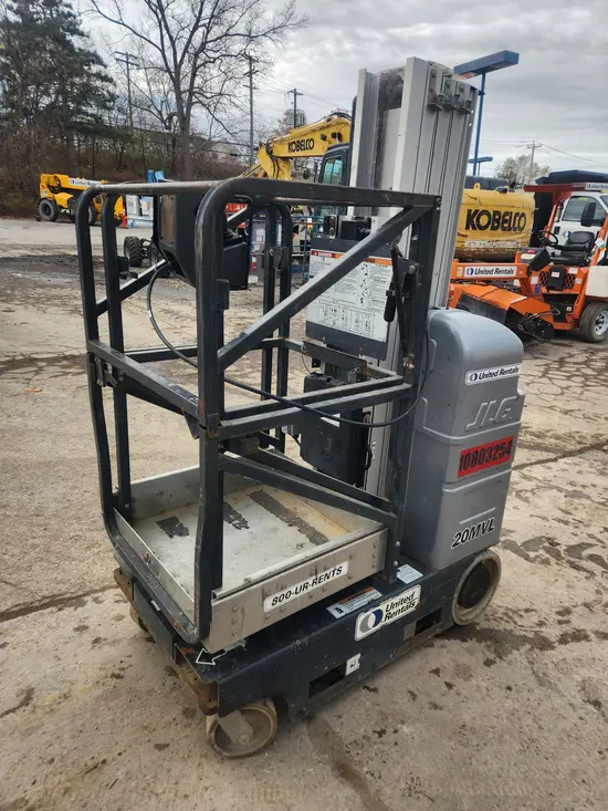 2018 JLG 20MVL Self-Propelled One-Person Lift