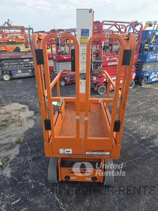 2021 Snorkel TM16E Self-Propelled One-Person Lift
