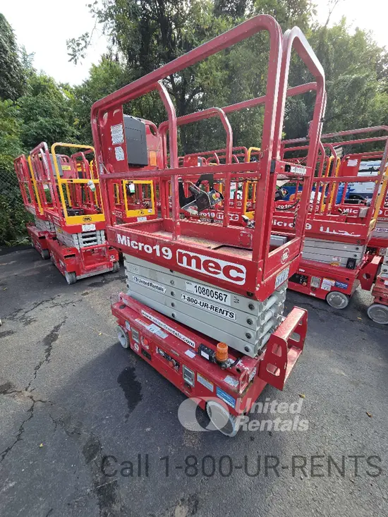 2018 MEC MICRO 19 Scissor Lift