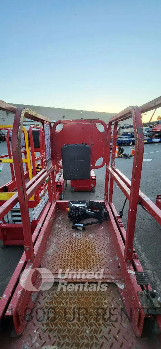 2019 MEC MICRO 19 Scissor Lift