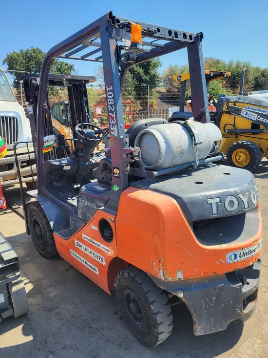 2018 Toyota 8FGU25 Warehouse Forklift