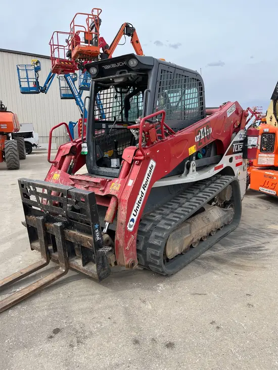 2022 Takeuchi TL12V2-CR Track Loader