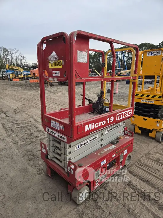 2021 MEC MICRO 19 Scissor Lift