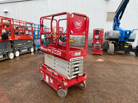 2019 MEC MICRO 19 Scissor Lift