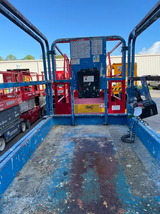 2017 Genie GS-4047 Scissor Lift