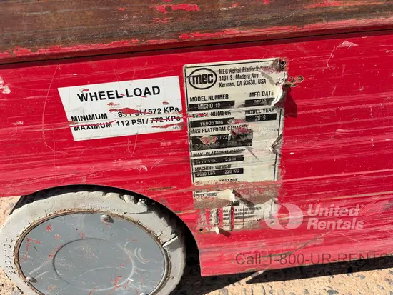 2019 MEC MICRO 19 Scissor Lift