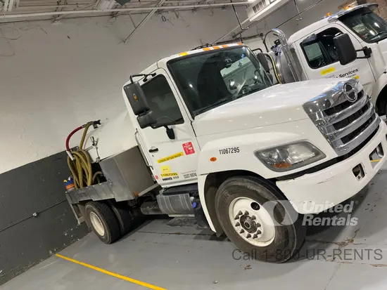 2020 HINO 268DCD4X2