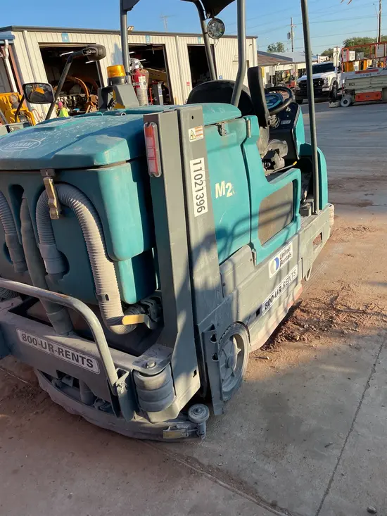 2019 Tennant M-20 Sweeper