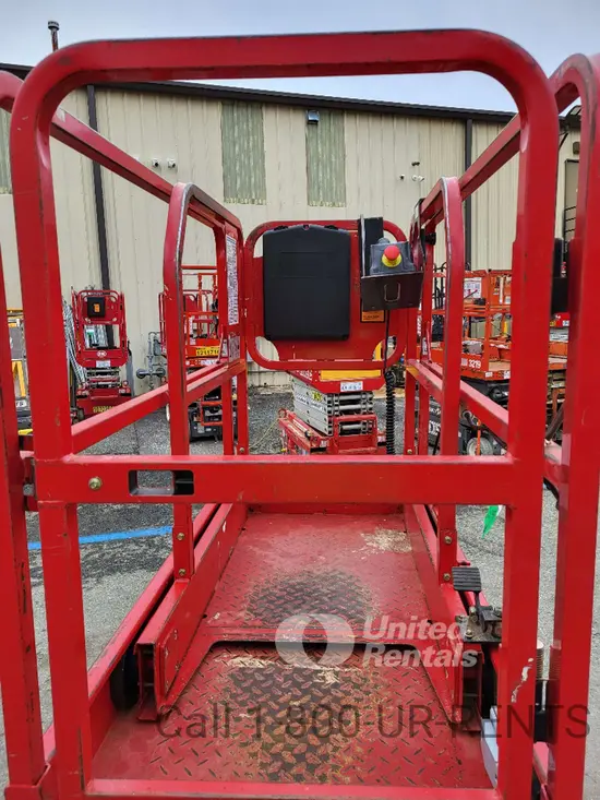 2019 MEC MICRO 19 Scissor Lift