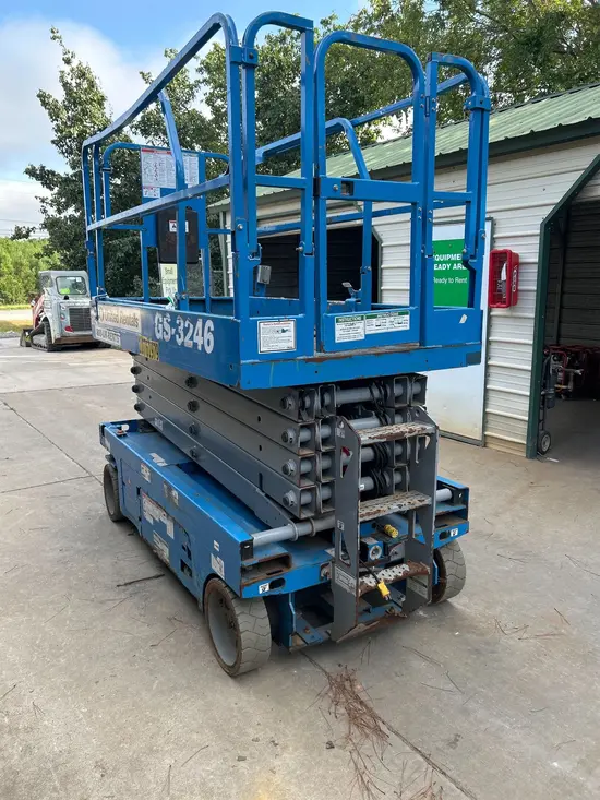 2018 Genie GS-3246 Scissor Lift