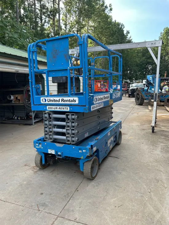 2018 Genie GS-3246 Scissor Lift