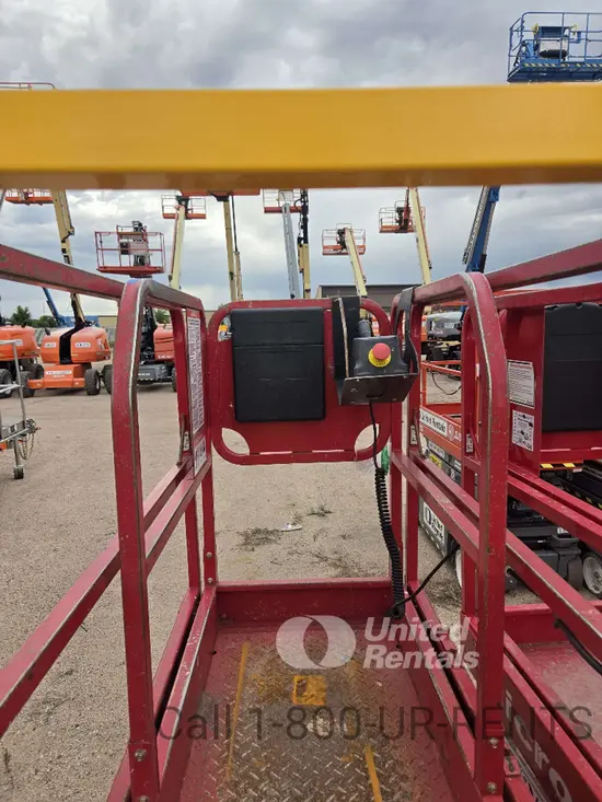 2018 MEC MICRO 19 Scissor Lift