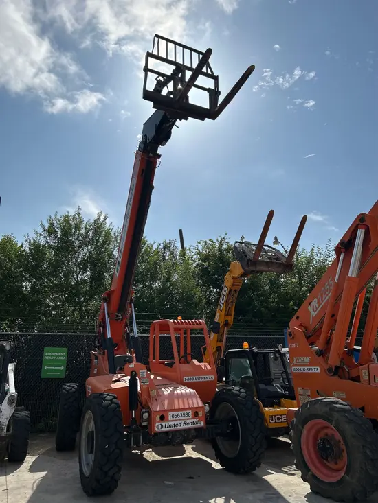 2017 SKYTRAK 6042 Forklift