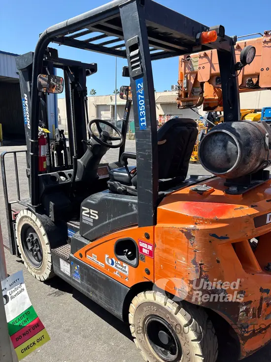 2022 Doosan G25P-7DF Warehouse Forklift