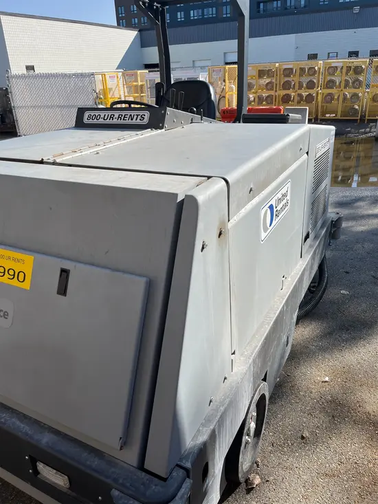 2022 Clarke 7765 Scrubber
