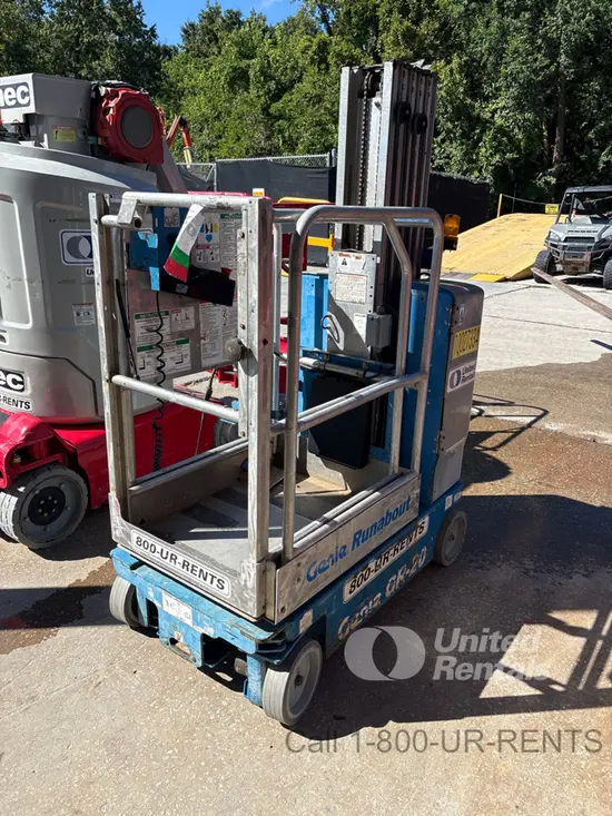 2012 Genie GR-20 Self-Propelled One-Person Lift