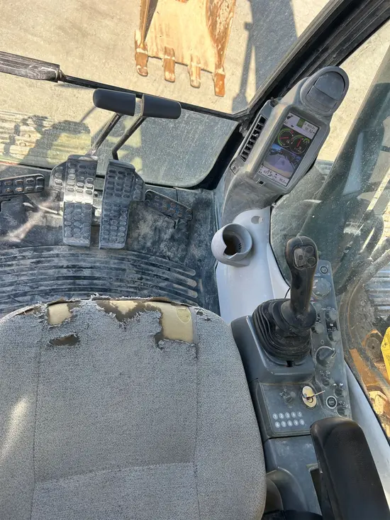 2019 John Deere 210G LC Excavator
