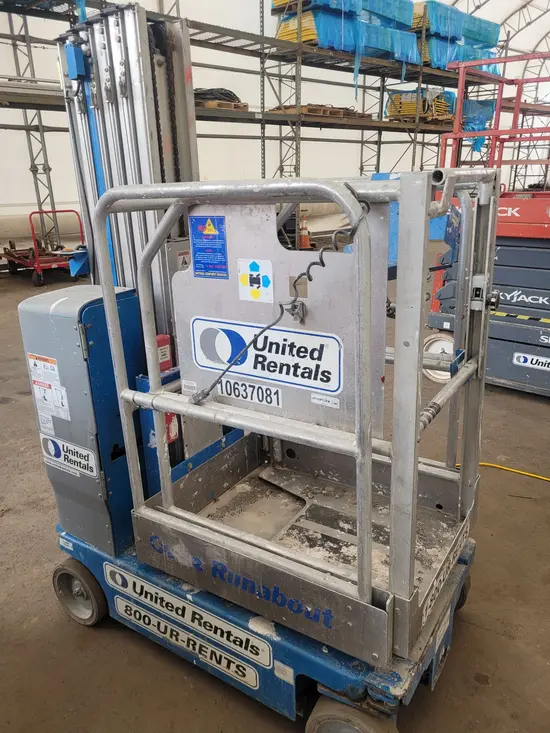 2017 Genie GR-20 Self-Propelled One-Person Lift