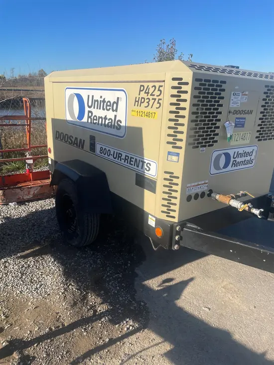 2021 Doosan P425/HP375WCUT4 Air Compressor
